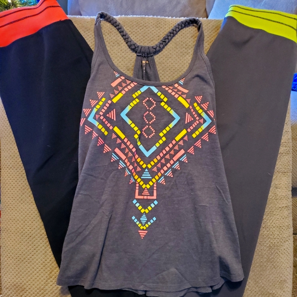 Girls avtivewear tank shirt 2 pair pants xs/s